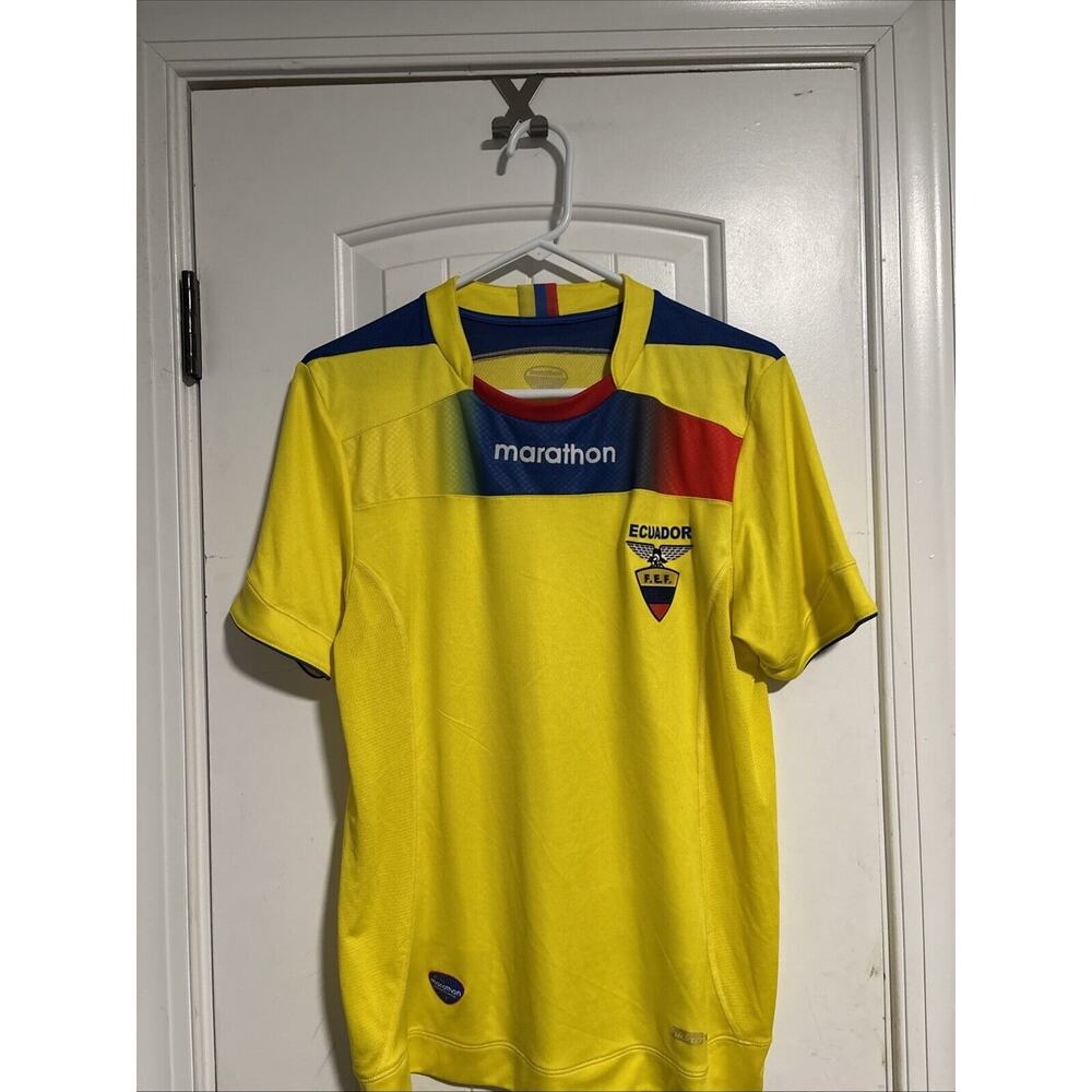 Ecuador Home football shirt 2011 - 2013 Marathon Mens‎ Size M